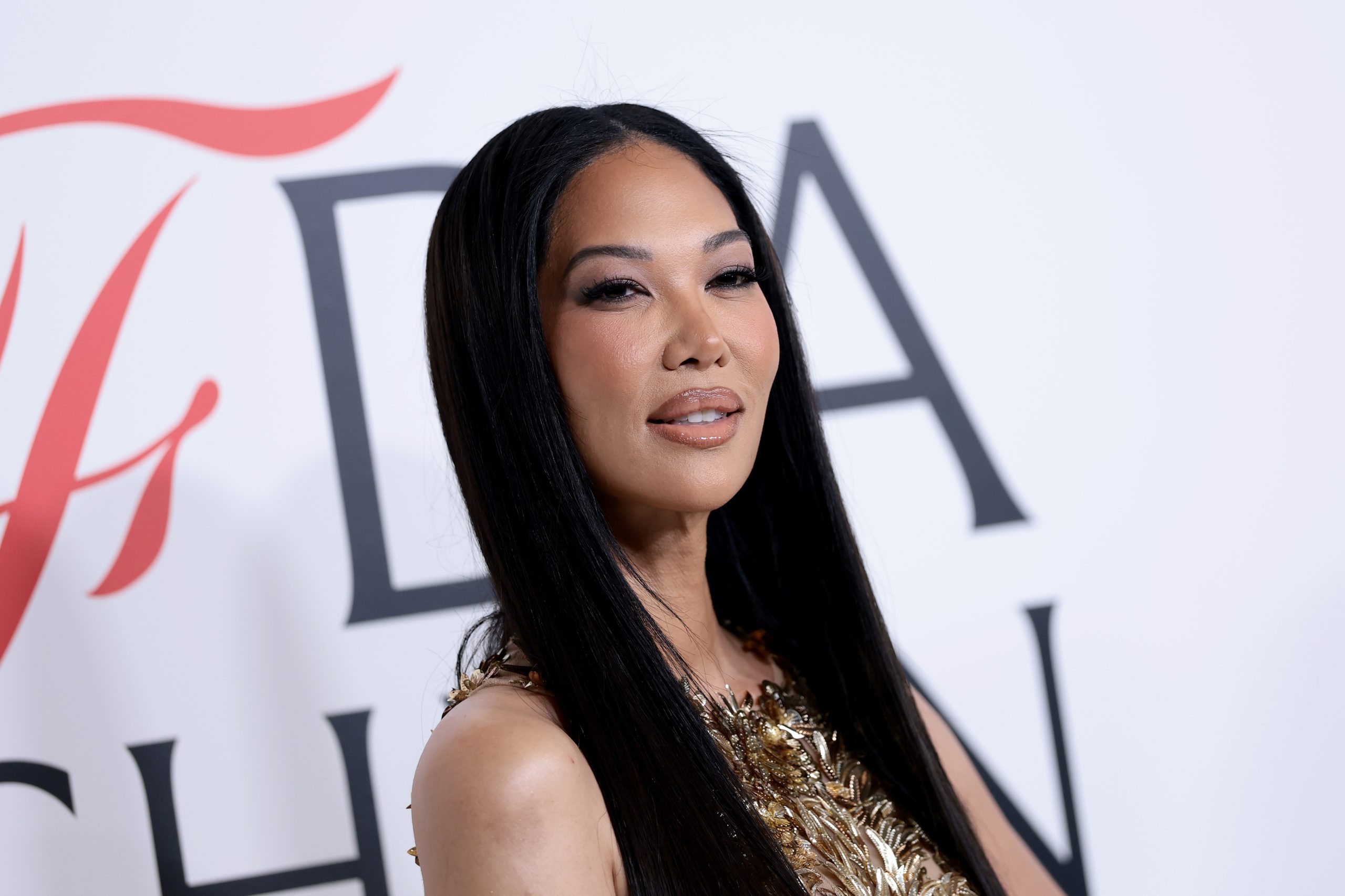 Goodbye? Kimora Lee Simmons’ Husband Tim Leissner Files For Divorce Amid Serving Prison Sentence (VIDEO)