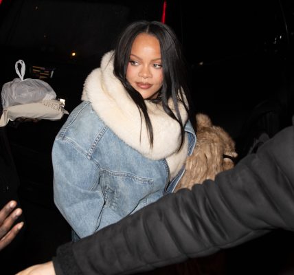 Rihanna Or A$AP Rocky’s Twin? Baby Rocki’s First Magazine Cover With Mom Hypes Fans (PHOTO)