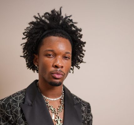 Social Media Is Reacting To Apparent Resurfaced Clip Of D4vd Being Told On Livestream He's Assaulting Kids