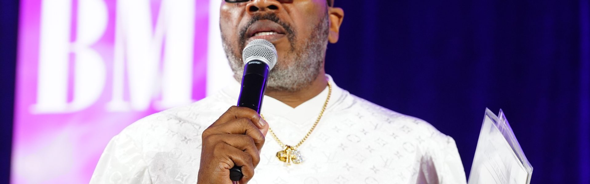 Oop! Marvin Sapp's Wife Says The Church Did Not Fund Their Lavish Wedding Or Her Helicopter Arrival La'Boris Cole