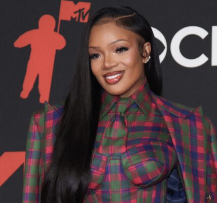 Sister Love! Victoria “BroRilla” Woods Checks Critics Who Try To Downplay GloRilla’s Looks While Crediting Her For Putting Memphis On The Map (VIDEO