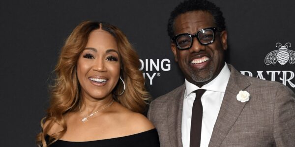 In Bliss! Mary Mary Singer Erica Campbell Celebrates 25 Years Of Marriage With Husband Warryn In Stunning Vow Renewal (VIDEOS)