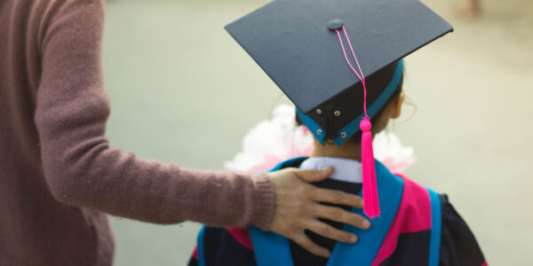 ABCs & Altercations! Ohio Kindergarten Graduation Turns Chaotic as Brawl Leaves 1 Hospitalized, 1 Arrested (VIDEO) Jessica Anderson