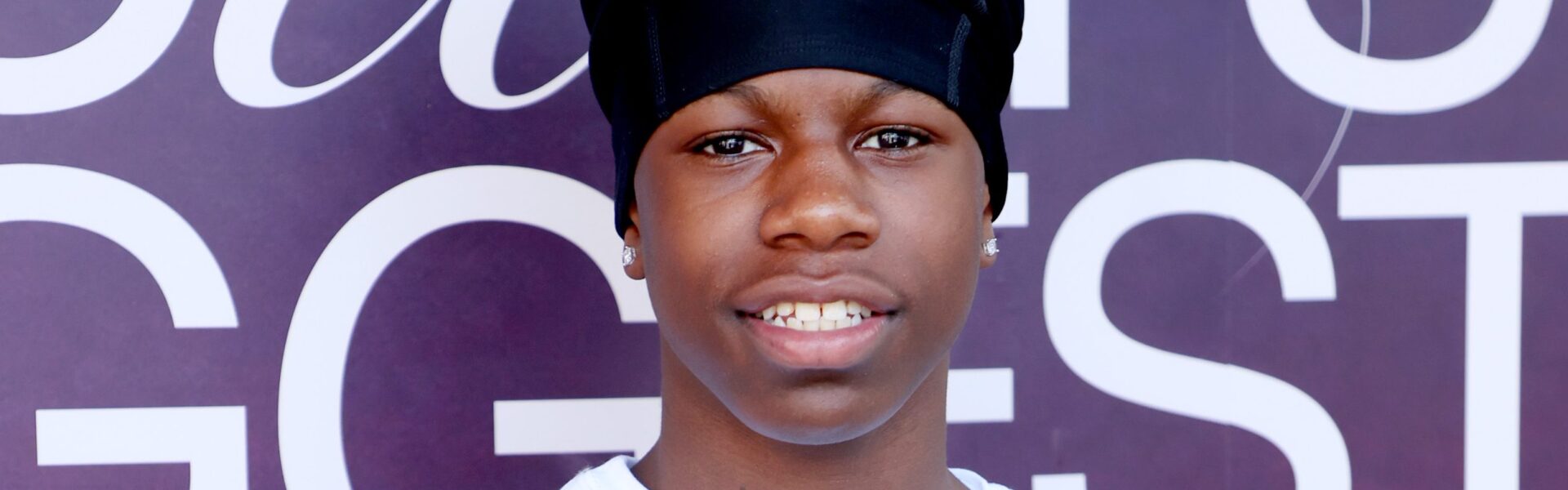 Social Media Reacts After Streamer Rakai Faces Negative Crowd Reaction At Rolling Loud (WATCH)