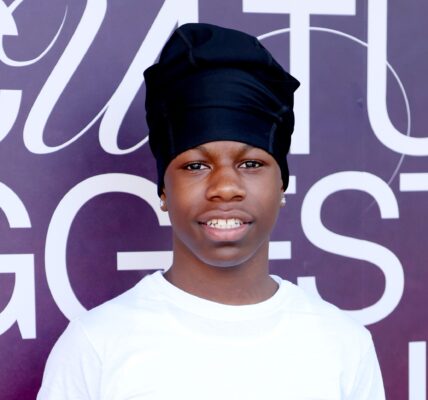 Social Media Reacts After Streamer Rakai Faces Negative Crowd Reaction At Rolling Loud (WATCH)
