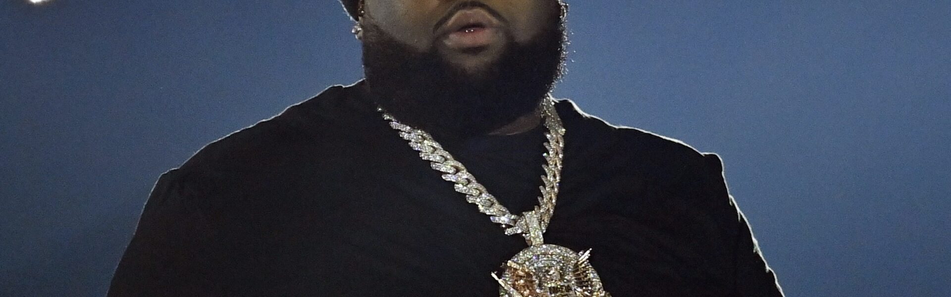 The Net Pulls Rod Wave Into The Mix After His Ex Dee Pops Out With New Orleans Saints’ Ga’Quincy McKinstry (VIDEO)
