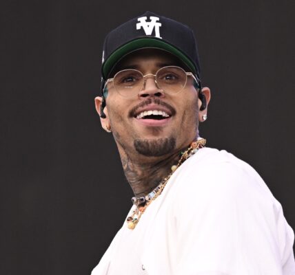Social Media Users Are Cuttin UP After Chris Brown Announced The Clothing Theme For His & Usher Upcoming Tour