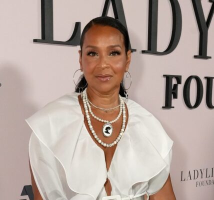 LisaRaye Has The Internet Taking Notes After Hitting Yung Miami's Spend Dat Challenge