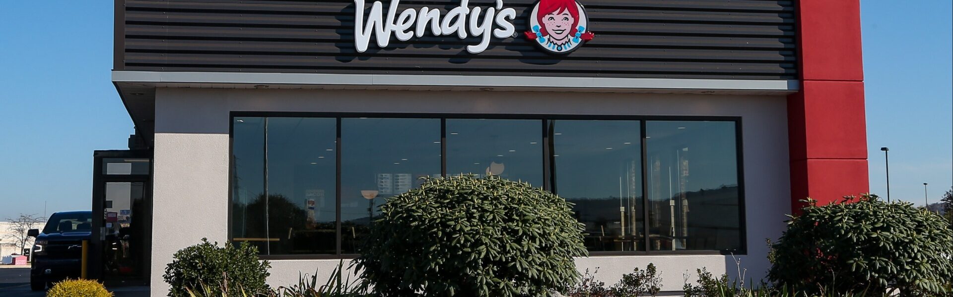 Woman robs Wendy's AirPod Shadaira Harris Dover Delaware