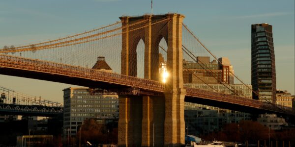 NYPD rescues woman NYPD Brooklyn Bridge NYPD woman woman Brooklyn Bridge NYPD rescues woman Brooklyn Bridge