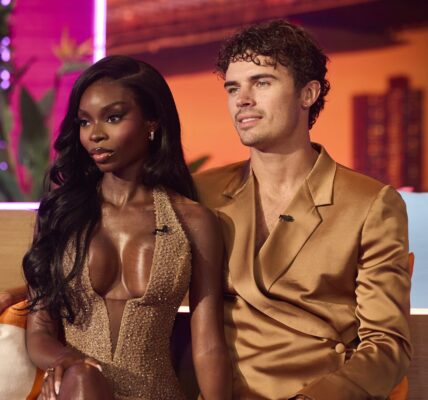 End Of Nicolandria! Social Media Reacts To Reports That 'Love Island USA' Stars Olandria Carthen & Nic Vansteenberghe Have Split