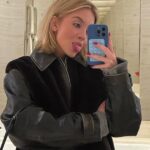 Curve-Defining Look: Sydney Sweeney Hugs a Pillow