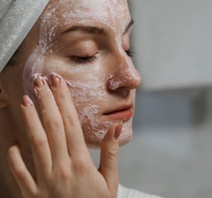 Lady cleansing skin