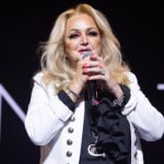 “Total Eclipse of the Heart” Singer Bonnie Tyler Passes Away at 75