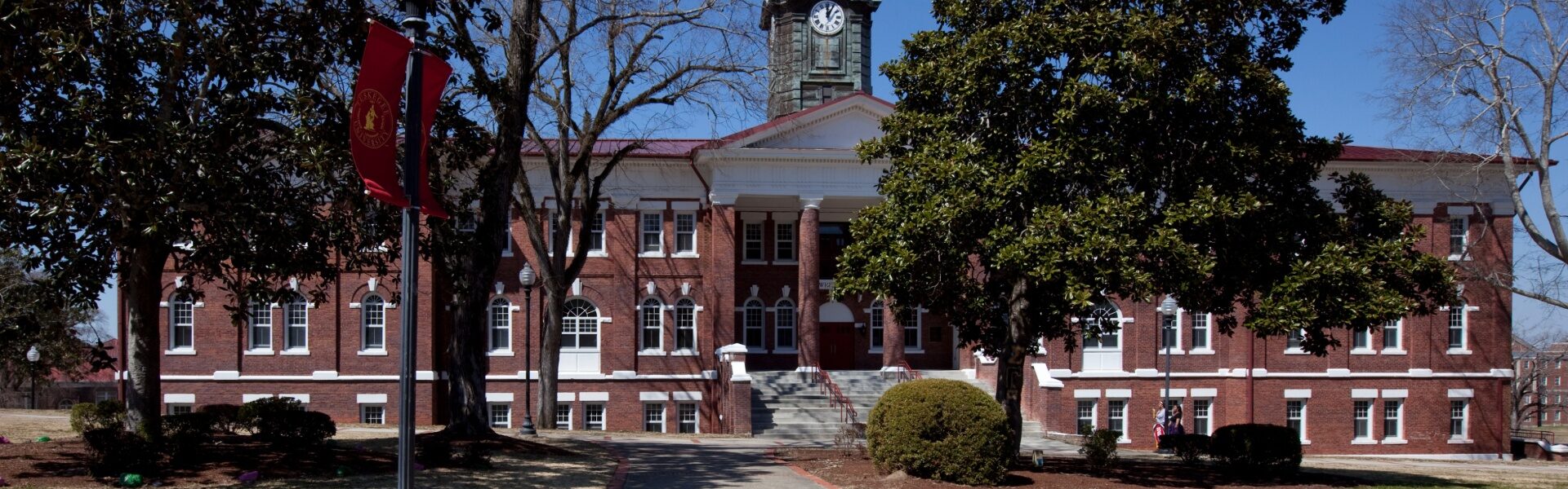 Tuskegee University bans bonnets do rags dress code online debate