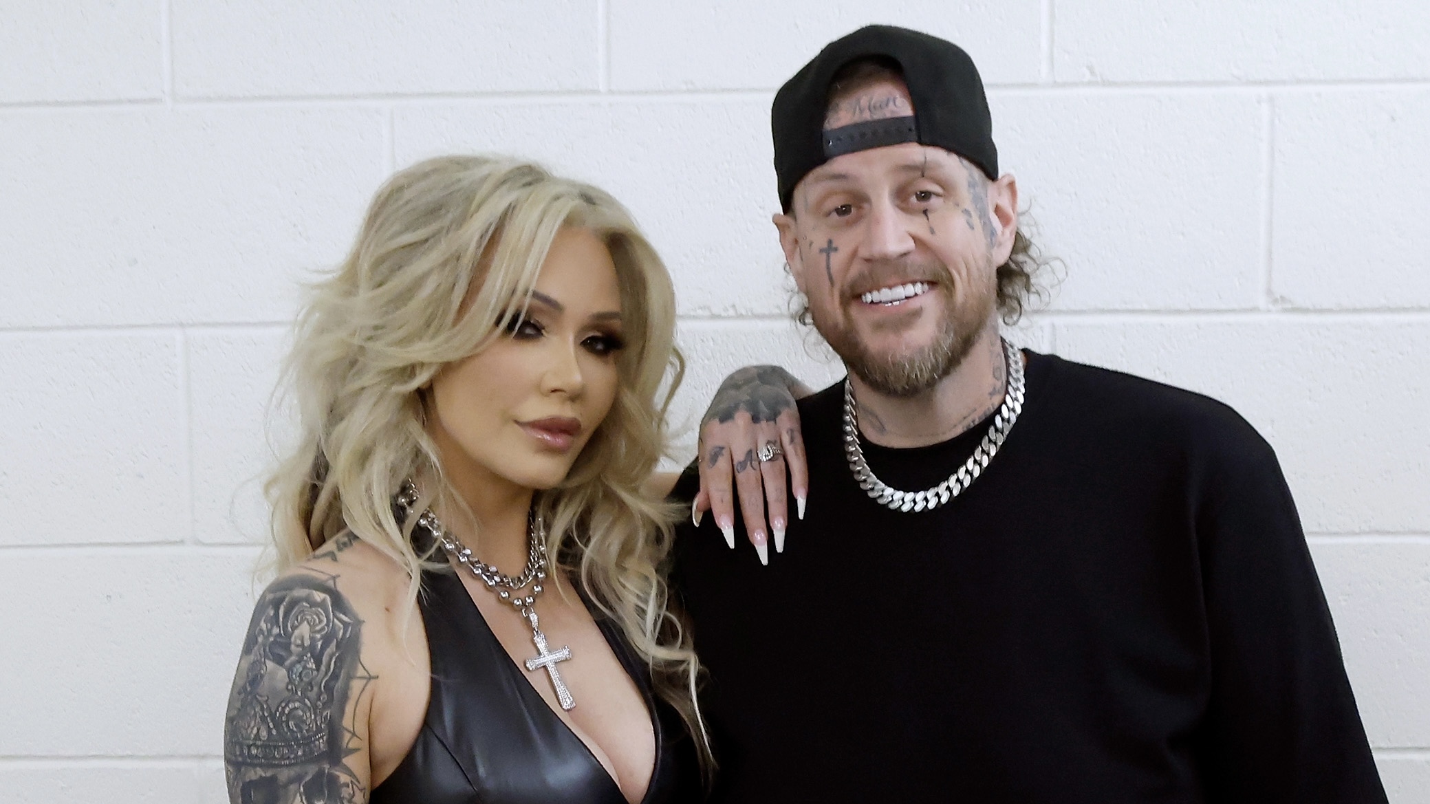 Weeks After Finalizing Divorce From Bunnie XO, Jelly Roll Reportedly Says He Plans To Step Away For "A Year Or Two" To "Heal"