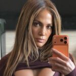NikeSKIMS Micro Scoop Bra: Jennifer Lopez's Daring Look
